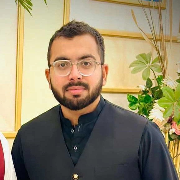 Portrait of Muhammad Junaid Tariq, Frontend Developer at Data Function Inc.